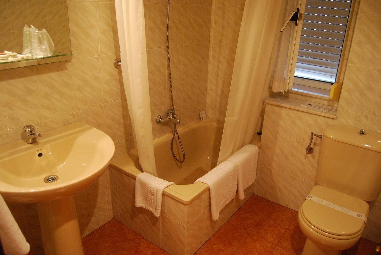 Luarca Zabala Hotel Almuna Ngoại thất bức ảnh